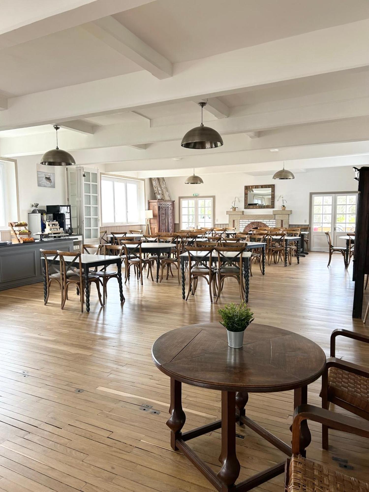 Hotel D'Angleterre Roscoff Bagian luar foto