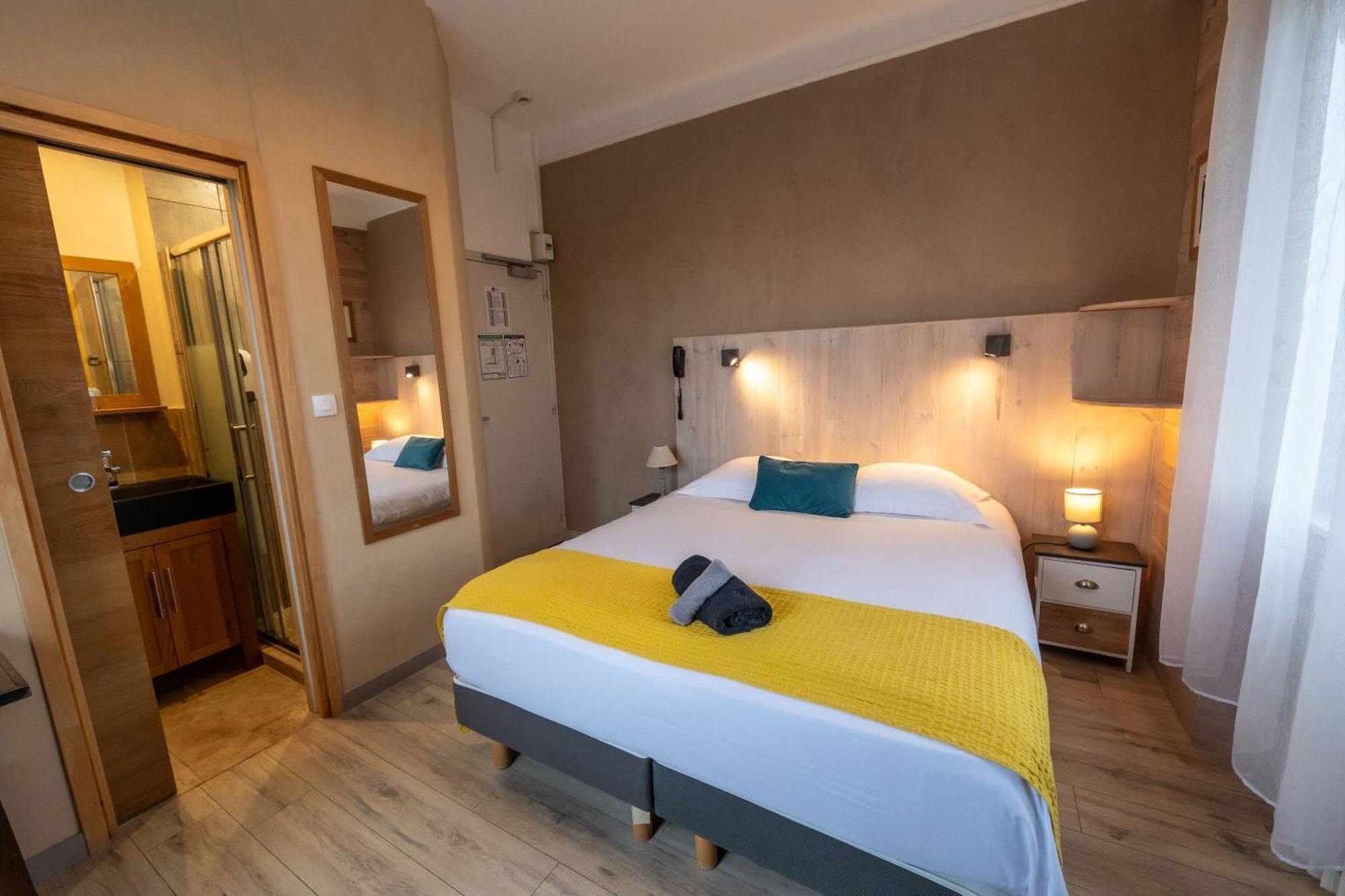 Hotel D'Angleterre Roscoff Bagian luar foto