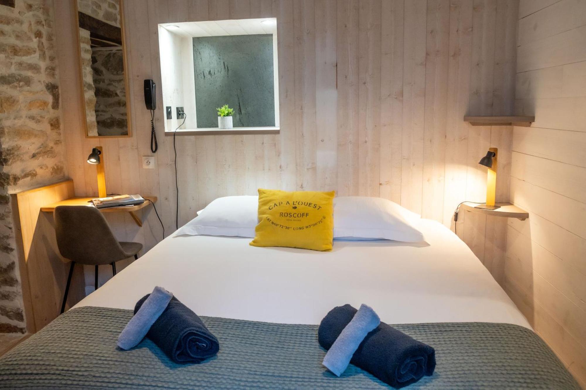 Hotel D'Angleterre Roscoff Bagian luar foto