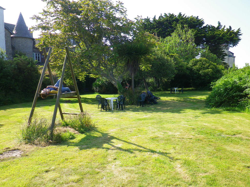 Hotel D'Angleterre Roscoff Bagian luar foto